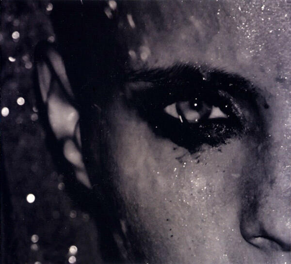 Anna Calvi – One Breath